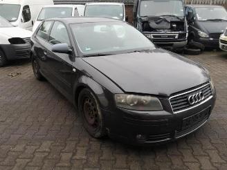 Vrakbiler auto Audi A3 A3 (8P1), Hatchback 3-drs, 2003 / 2012 2.0 TDI 16V 2004/0