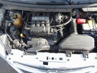 Chevrolet Spark Spark (M300), Hatchback, 2010 1.0 16V picture 11