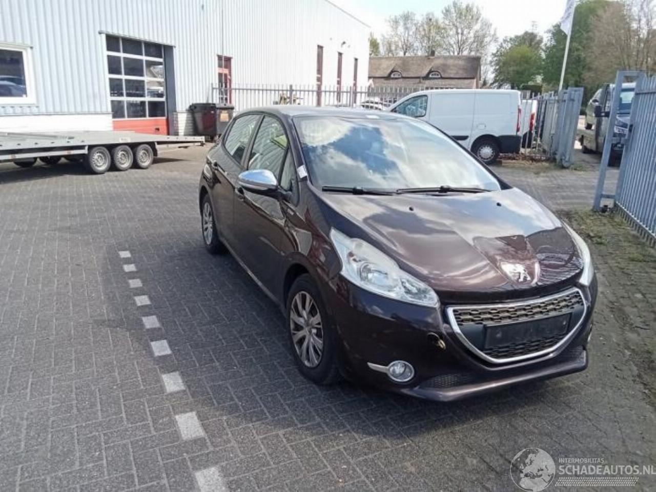 Peugeot 208 208 I (CA/CC/CK/CL), Hatchback, 2012 / 2019 1.2 Vti 12V PureTech 82