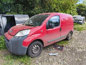 Salvage car Peugeot Bipper 1.4 HDi XR 2010/3