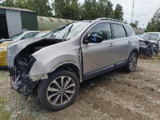 Avarii autoturisme Nissan Qashqai+2 Quashqai+2 2.0 Optima 2010/1