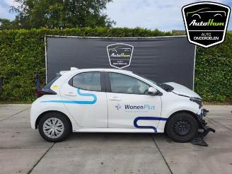 disassembly passenger cars Toyota Yaris Yaris IV (P21/PA1/PH1), Hatchback, 2020 1.5 12V Hybrid 115 2022/4