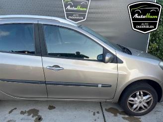 Renault Clio Clio III Estate/Grandtour (KR), Combi, 2007 / 2014 1.2 16V TCE 100 picture 15