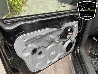 Volkswagen Caddy Caddy III (2KA,2KH,2CA,2CH), Van, 2004 / 2015 2.0 TDI 16V picture 12