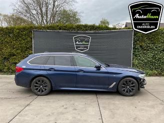 rozbiórka samochody osobowe BMW 5-serie 5 serie Touring (G31), Combi, 2017 520i 2.0 TwinPower Turbo 16V 2019/4