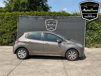 Uttjänta bilar auto Peugeot 208 208 I (CA/CC/CK/CL), Hatchback, 2012 / 2019 1.2 Vti 12V PureTech 82 2013/9