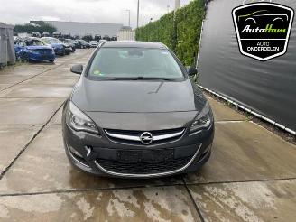 Opel Astra Astra J Sports Tourer (PD8/PE8/PF8), Combi, 2010 / 2015 1.6 CDTI 16V picture 4