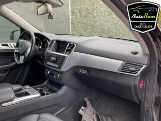 Mercedes ML ML III (166), SUV, 2011 / 2015 3.0 ML-350 BlueTEC V6 24V 4-Matic picture 25