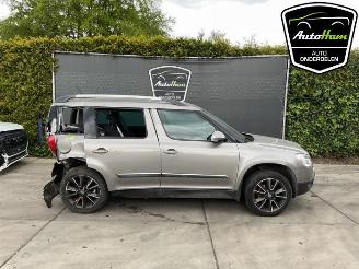 demontáž osobní automobily Skoda Yeti Yeti (5LAC), SUV, 2009 / 2017 1.2 TSI 16V 2012/5