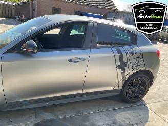 Alfa Romeo Giulietta Giulietta (940), Hatchback, 2010 / 2020 1.75 TBI 16V QV picture 7