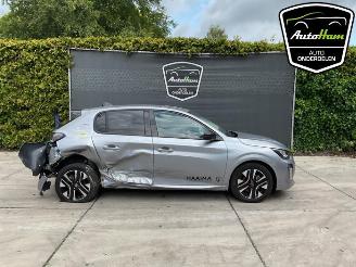 krockskadad bil auto Peugeot 208 208 II (UB/UH/UP), Hatchback 5-drs, 2019 1.2 Hybrid 100 2024/6