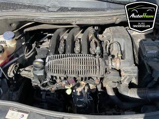 Peugeot 2008 2008 (CU), MPV, 2013 / 2019 1.2 Vti 12V PureTech 82 picture 15