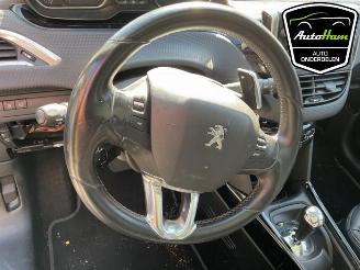 Peugeot 2008 2008 (CU), MPV, 2013 / 2019 1.2 Vti 12V PureTech 82 picture 18