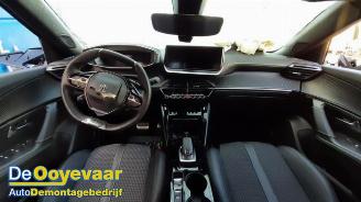 Peugeot 2008 2008 (UD/UK/UR/US/UX), MPV, 2019 1.2 VTi 12V PureTech 130 picture 2