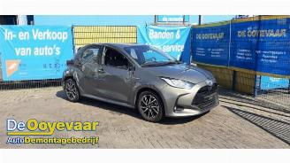 Salvage car Toyota Yaris Yaris IV (P21/PA1/PH1), Hatchback, 2020 1.5 12V Hybrid 115 2021/6