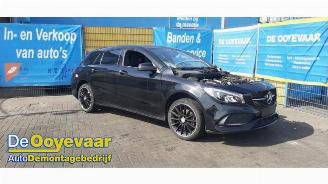 Vrakbiler auto Mercedes Cla-klasse CLA Shooting Brake (117.9), Combi, 2015 / 2019 1.6 CLA-180 16V 2017/4