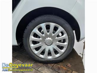 Ford Fiesta Fiesta 6 (JA8), Hatchback, 2008 / 2018 1.0 Ti-VCT 12V 65 picture 9