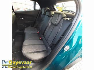Peugeot 2008 2008 (UD/UK/UR/US/UX), MPV, 2019 1.2 Hybrid 136 picture 7