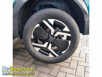Peugeot 2008 2008 (UD/UK/UR/US/UX), MPV, 2019 1.2 Hybrid 136 picture 9