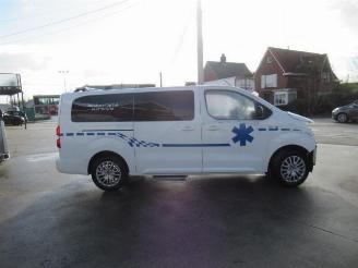 Peugeot Expert AMBULANCE picture 4