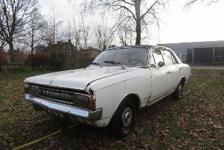 uszkodzony maszyny Opel Commodore 2.5 S AUTOMATIC 1971/3