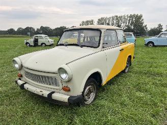Vaurioauto  passenger cars Trabant P 601 OPKNAPPER / RESTAURATIE PROJECT 1986/1