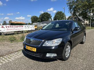 damaged passenger cars Skoda Octavia 1.2 TSI SEDAN DSG AUTOMAAT 2010/6