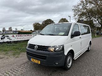 Coche accidentado Volkswagen Transporter 2.0 TDI 62kw KOMBI / COMBI / PERSONENBUS L2/H1, PRIJS IS EXCL. BTW !!! 2013/5