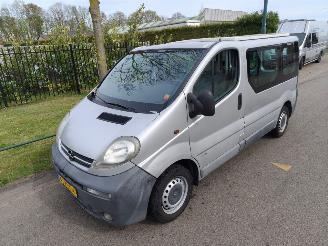 skadebil camper Opel Vivaro 1.9DTI 2.7T L1H1 CAMPER / KAMPEERAUTO 2002/5