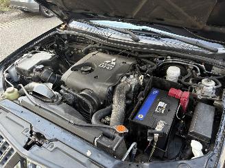 Mitsubishi L-200 4x4 2.5 DI-D Club Cab Invite 4X4 MOTORSCHADE !!!! picture 23