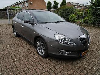 Lancia Delta 1.8 16V Automaat 200 PK picture 3