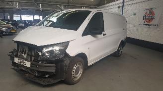 Voiture accidenté Mercedes Vito VITO 116 CDI 2018/4
