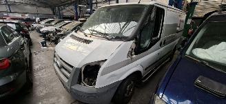 Coche siniestrado Ford Transit Transit 300 S 2.2 TDCI 2009/9