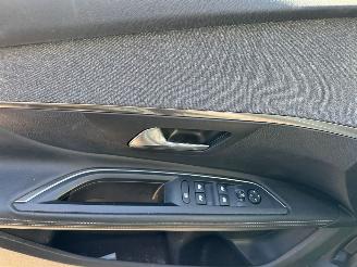 Peugeot 5008 1.2 PureTech GT-Line AUTOMAAT 7 Persoons picture 11