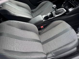 Peugeot 208 1.2  PureTech Allure Pack BJ 2022 32.596 KM picture 9