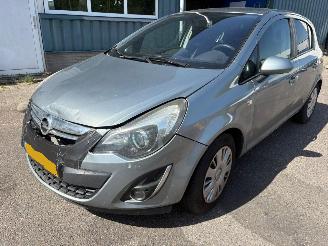 uszkodzony samochody osobowe Opel Corsa 1.3 CDTi EcoFlex S/S Cosmo 2014/6