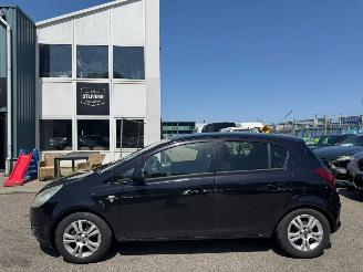 Opel Corsa 1.3 CDTi EcoFlex S/S Cosmo picture 2