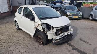 Toyota Aygo Aygo (B10), Hatchback, 2005 / 2014 1.0 12V VVT-i picture 2