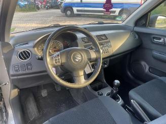 Suzuki Swift Swift (ZA/ZC/ZD1/2/3/9), Hatchback, 2005 / 2011 1.3 VVT 16V picture 15