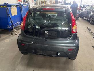 Démontage voiture Peugeot 107 107, Hatchback, 2005 / 2014 1.0 12V 2007/3