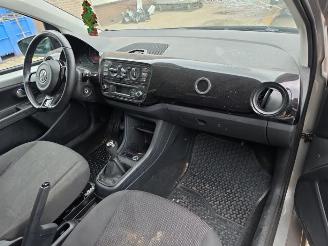 Volkswagen Up! Up! (121), Hatchback, 2011 1.0 12V 60 picture 15