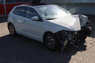 Coche siniestrado Volkswagen Polo Polo VI (AW1), Hatchback 5-drs, 2017 1.0 TSI 12V 2023/10