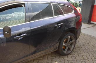 Volvo V-60 V60 I (FW/GW), Combi, 2010 / 2018 2.4 D6 20V AWD Twin Engine Plug-in Hybrid picture 31