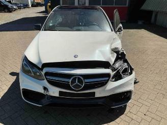 Mercedes E-klasse E-Klasse AMG (W212), Sedan, 2009 / 2016 5.5 E-63 S AMG V8 32V 4-Matic picture 8