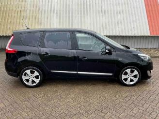 Uttjänta bilar auto Renault Scenic Scenic III (JZ), MPV, 2009 / 2016 1.6 Energy dCi 130 2012/5