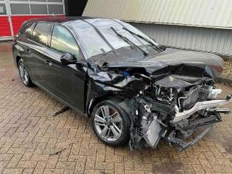 Vrakbiler auto Peugeot 308 308 SW (F4/FC/FN/FR), Combi 5-drs, 2021 1.2 12V PureTech 130 2023/12