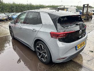 Voiture accidenté Volkswagen ID.3 FIRST PLUS 58KW 2020/12