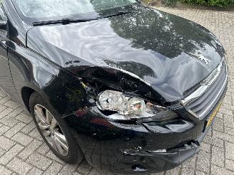 Peugeot 308 1.2 PURETECH BLEU LEASE EXECUTIVE picture 5