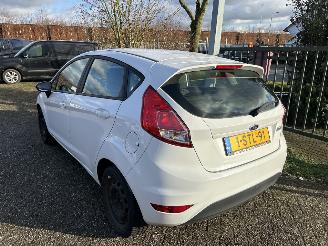 Coche accidentado Ford Fiesta 1.0 STYLE 2013/12