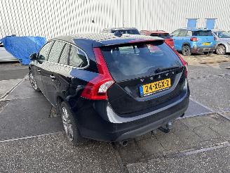 Uttjänta bilar auto Volvo V-60 1.6 T3  Summum 2012/6